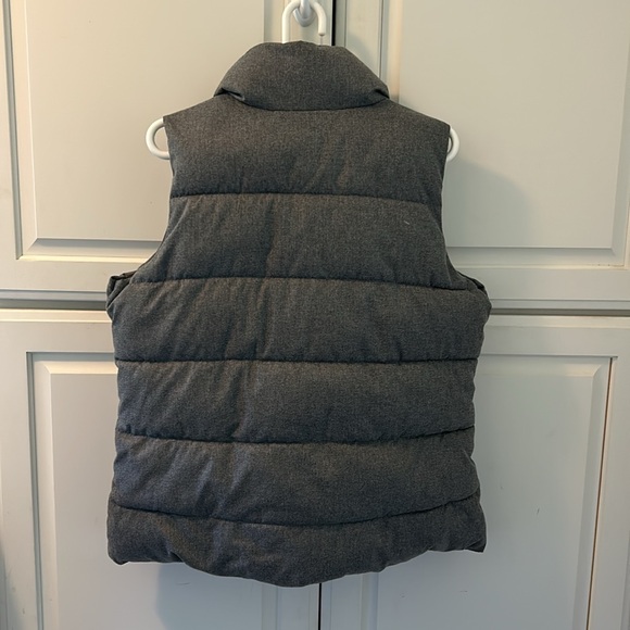 Old Navy Women’s Down Vest Gray Size L - Picture 4 of 4